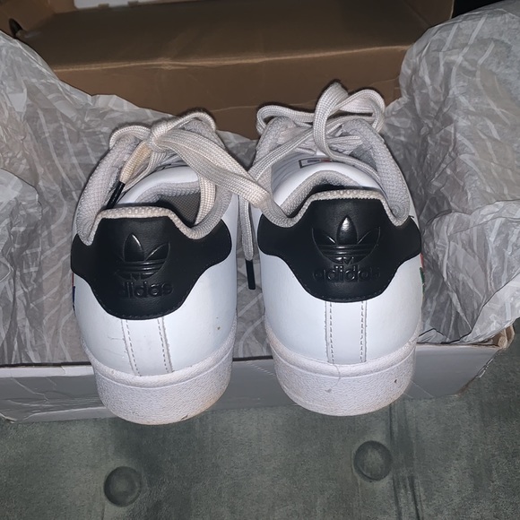 ADIDAS SUPERSTAR J WHITE / MULTI COLOR BIG KIDS - Picture 3 of 11